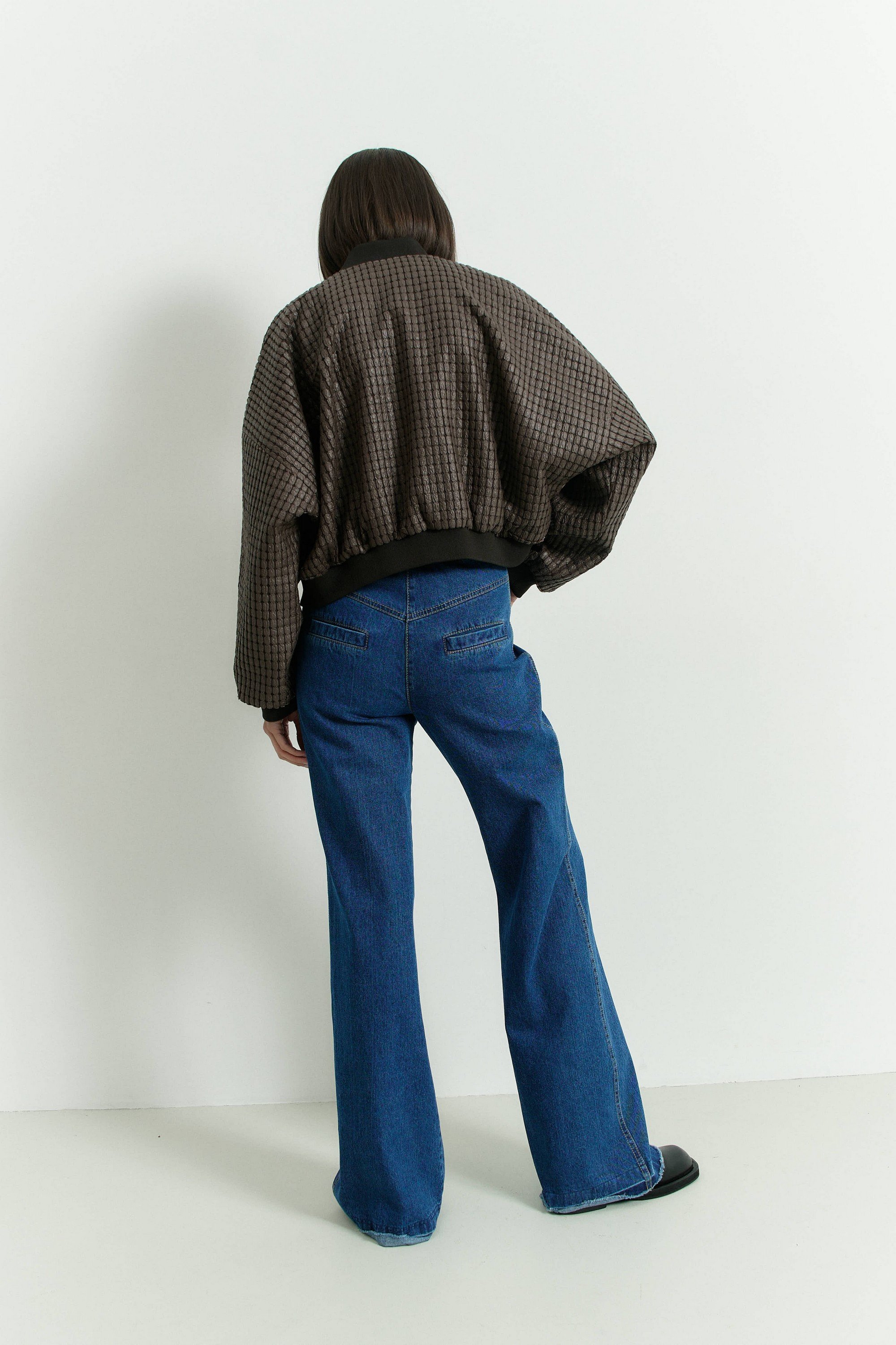 A2471/16, A2470/9, A2444/6